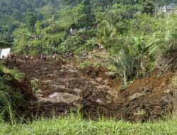 Kampung Ini Diterjang Longsor, 3 Warga Tewas