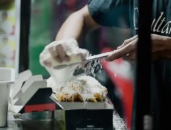 Pria Asal Tulungagung Sukses Berjualan Pisang Keju Berkat YouTube dan Seminar