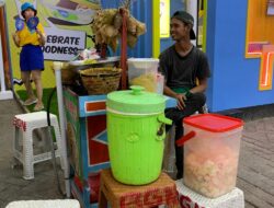 TOGE Goreng Warung Khas Betawi Tetap Eksis di Tengah Gempuran Makanan Kekinian