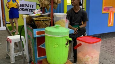Toge gorengan warung khas Betawi