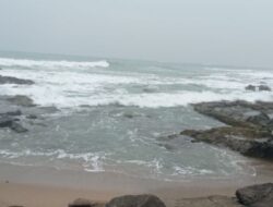 BMKG Ingatkan Gelombang Tinggi di Laut Selatan Jogja Akhir Pekan Ini