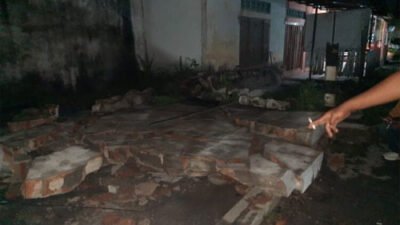 Dua Bocah 6 Tahun Tertimpa Dinding Rumah
