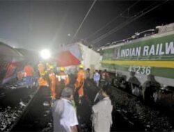Korban Tewas Kecelakaan KA India Mencapai 288 Orang, Ratusan Lainnya Terluka