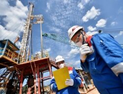 Harga Minyak Mentah Berjangka Menguat karena Berkurangnya Tekanan Inflasi di AS