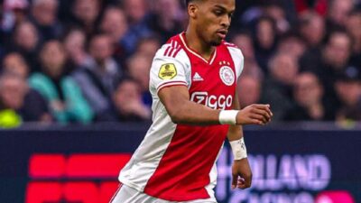 ARSENAL Berpotensi Meresmikan Perekrutan Jurrien Timber