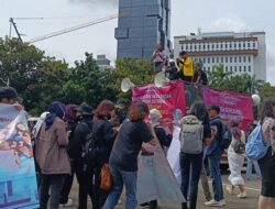 Protes di Monas, Massa Perempuan Serukan Pemulihan Demokrasi dan Kesejahteraan