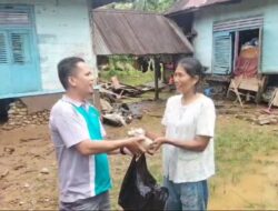 Respons Cepat Andre Rosiade, Bantuan Nasi Bungkus untuk Korban Banjir di Pesisir Selatan