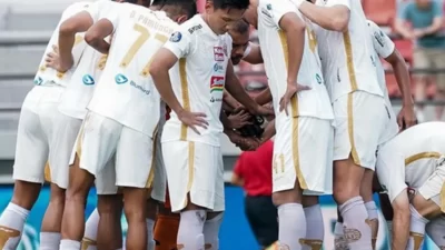 Para pemain Persija Jakarta kala berlaga.