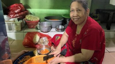 Strategi Pemilik Warteg Menghadapi Kenaikan Harga Beras di Tengah Pasar yang Tak Menentu