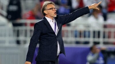 Antisipasi Sulitnya Pertandingan, Troussier Siapkan Timnas Vietnam dengan Matang