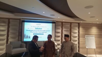 Tantangan dan Peluang Industri Syariah di Indonesia Menyusul Fatwa MUI 2011.
