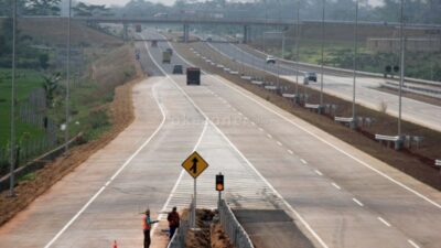 Pembangunan jalan tol gilimanuk-mengwi.