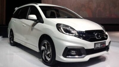 Honda Mobilio.