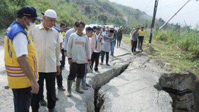 Gubernur Sumbar Evaluasi Perusahaan Tambang Biang Masalah Kerusakan Jalan