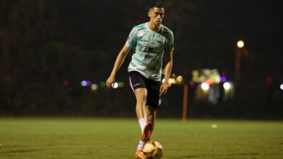 Viral pria di Indonesia yang miliki wajah seperti Jay Idzes.