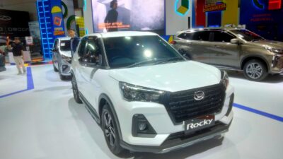 Pertalite bakal dibatasi, ini daftar mobil yang masih diperbolehkan mengonsumsinya.