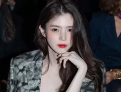 Han Sohee, Bintang Korea Selatan, Pamer Punggung Memesona di Acara ‘ICONIC NIGHT’