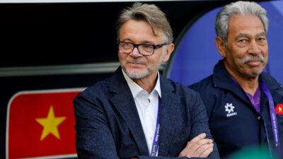 Gaji Philippe Troussier, Pelatih Timnas Vietnam yang Dipecat.