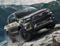 Toyota Berencana Meluncurkan Truk Pikap Hilux Listrik pada Akhir 2025