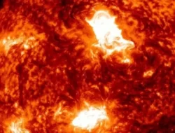 Pertempuran Antar Planet, Bumi Terkena Dampak Badai Matahari Kelas G4