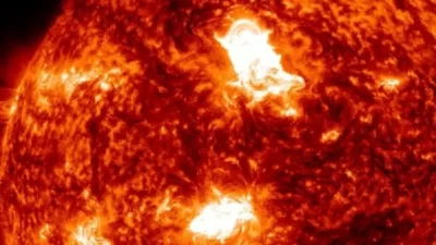 Pertempuran Antar Planet, Bumi Terkena Dampak Badai Matahari Kelas G4