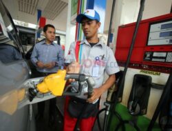 Kebijakan Tak Naikkan Harga BBM Hingga Juni 2024 Ditegaskan oleh Jokowi