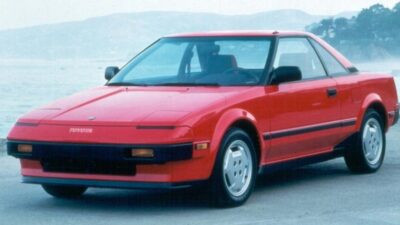 Harga bekas mobil Toyota MR2 masih tinggi.