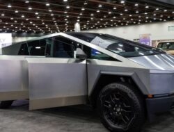 Tesla Beri Peringatan, 3.878 Cybertrucks Dipanggil Kembali untuk Perbaikan