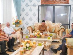 Padang Membuka Peluang Kerja Sama dengan PT Blue Bird untuk Transportasi Ramah Lingkungan