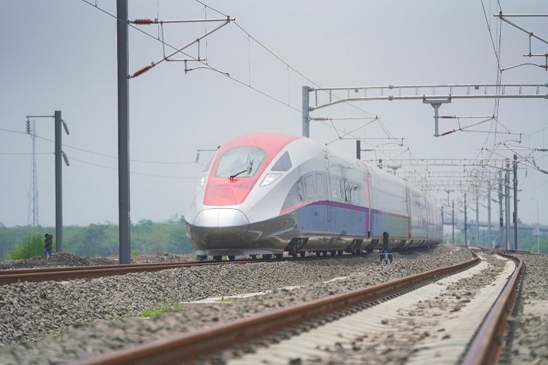 Tarif Kereta Cepat untuk Mudik Lebaran.