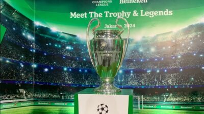 Jakarta Bergemuruh dengan Kedatangan Trofi Liga Champions dan Legenda Sepak Bola