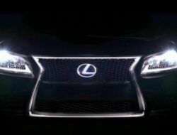 Lexus ES 2024, Mobil Mewah dengan Teknologi Terkini