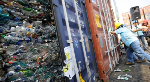 Komitmen Inaplas berantas masalah sampah plastik.