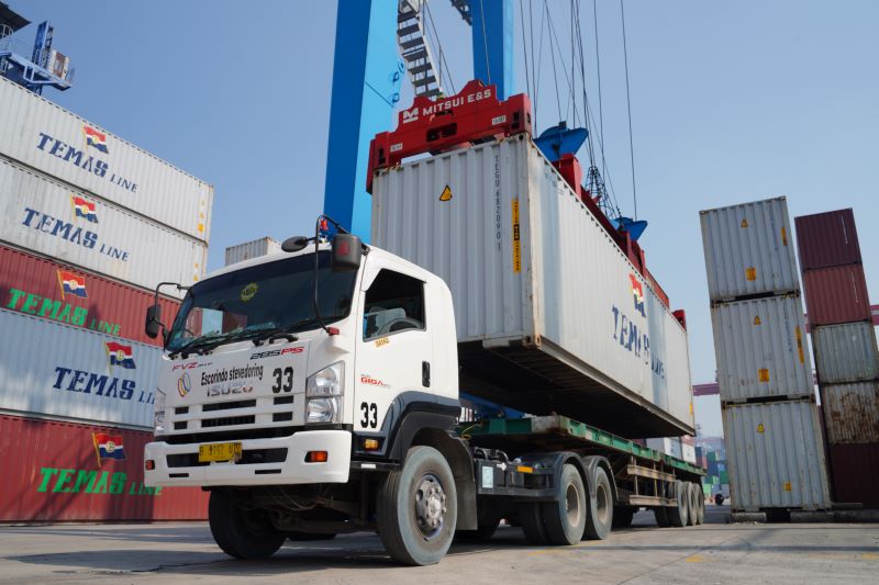 Pelindo Terminal Petikemas.