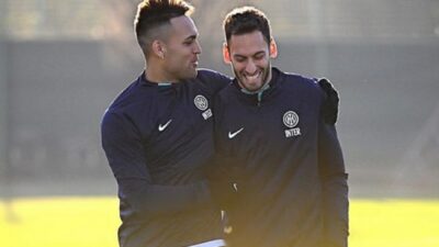 Hakan Calhanoglu kala membela Inter Milan.