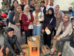 Cari Berkah di Bulan Ramadhan, Alumni SD Segoromulyo Berbagi Takjil