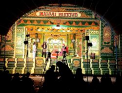 Intip Tradisi Sedekah Laut di Desa PasarBanggi, Rembang Dari Melarung Kepala Kambing Hingga Pergelaran Ketoprak