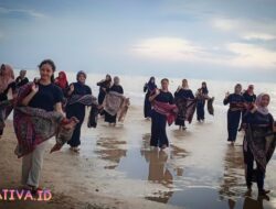 Memperingati Hari Tari Dunia, Sanggar Galuh Ajeng Menggelar Aksi Tari di Pantai Caruban Lasem