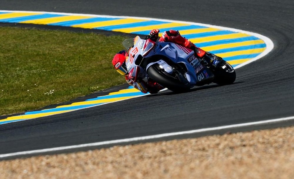 Marc Marquez mengungkap alasan terjatuh di practice MotoGP Prancis 2024.