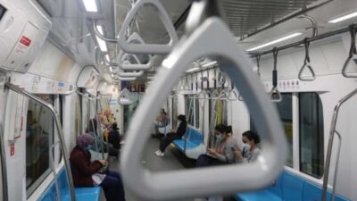 Kontribusi Penjualan Nama Stasiun pada Pendapatan MRT.