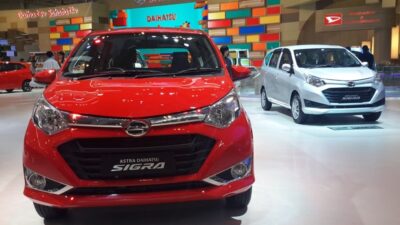 10 mobil terlaris April 2024, Daihatsu Sigra teratas.