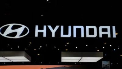 Hyundai dilaporkan bakal fokus garap mobil hybrid ketimbang listrik.