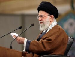 Ali Khamenei Tetapkan Mohammad Mokhber Sebagai Presiden Sementara Iran