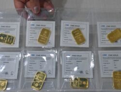 Harga Emas Antam Hari Ini, Penurunan Rp5.000 ke Level Rp1.358.000 per Gram