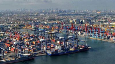 Pelindo siap dukung percepatan pengeluaran petikemas impor.