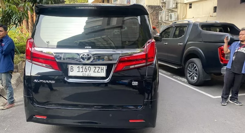 Ilustrasi mobil Alphard milik Syahrul Yasin Limpo.
