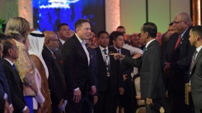 Presiden Jokowi bertemu Elon Musk di Bali.