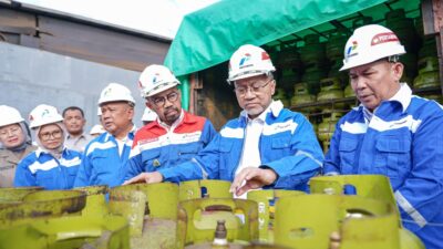 Kemendag dan Pertamina Patra Niaga berkomitmen awasi pengisian LPG di SPBE.