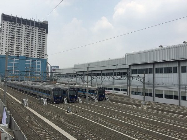 MRT Jakarta Alami Gangguan.