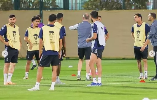 Para pemain Timnas Irak di sesi latihan bersama.